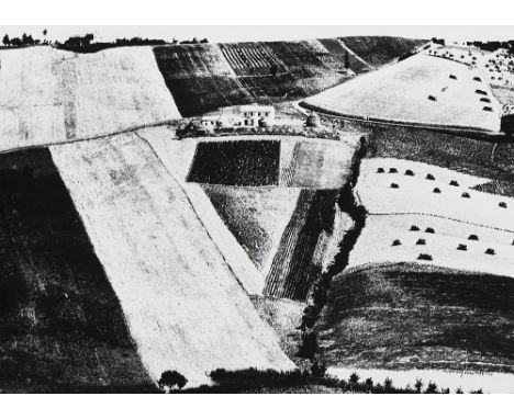  MARIO GIACOMELLI 1925-2000 Paesaggio “luglio” c. 1980 Stampa fotografica vintage alla gelatina sali d’argento. Firma dell’au