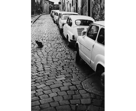  FEDERICO PATELLANI 1911-1977 Le Cinquecento Trieste c. 1965 Stampa fotografica vintage alla gelatina sali d’argento. Timbro 