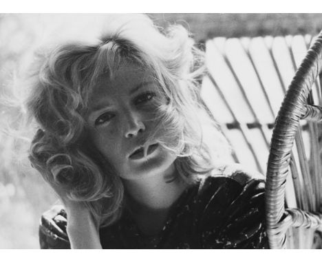  ANONIMO XX sec. Monica Vitti 1964 Stampa fotografica vintage gelatina sali d’argento. cm 17,5 x 24 Vintage gelatin silver pr