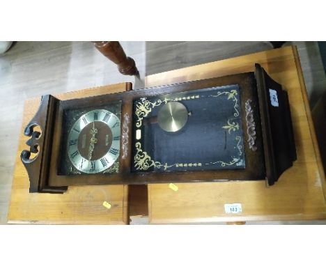 PRESIDENT QUARTZ WALL CLOCK