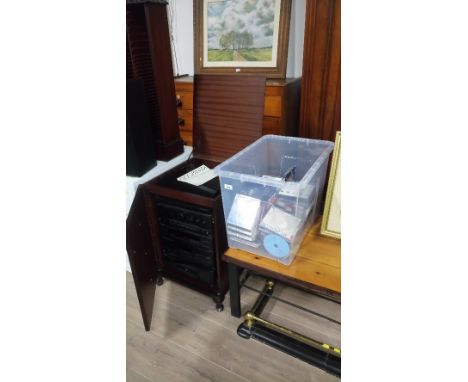 KENWOOD HI-FI SEPARATES, 1 SPEAKER, CABINET, CD STAND & BOX OF CDS