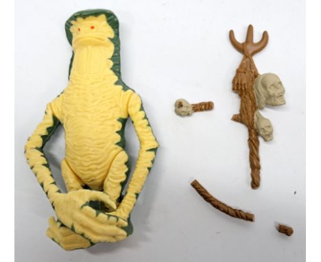 Kenner Star Wars vintage Amanaman Last 17 with broken staff (pieces included). Condition fair to good