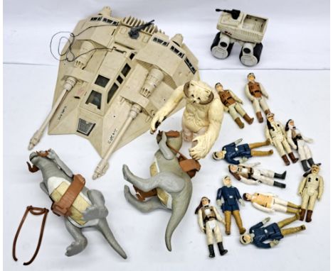 Kenner Star Wars vintage Hoth lot. Including Snowspeeder, Wampa, Tauntauns and loose incomplete action figures. Condition poo