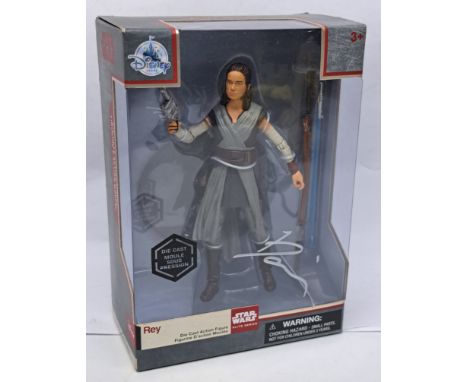 Disney Store Star Wars Elite Series Rey 6inch Die-cast Daisy Ridley signed packaging. Condition excellent to excellent plusTh