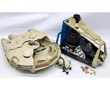 Kenner Star Wars vintage incomplete Millennium Falcon &amp; Star Destroyer. Condition poor to fair