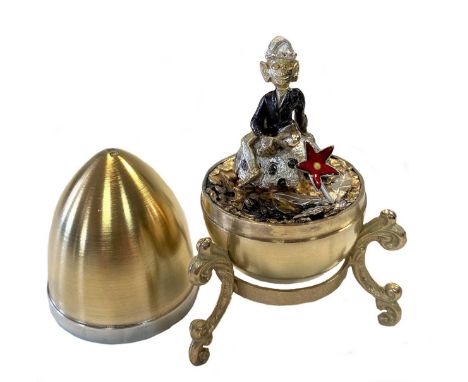 mark of Stuart Devlin, London 1974, limited edition number 31, 'Pixie' design, gilded exterior with polished silver band, fri