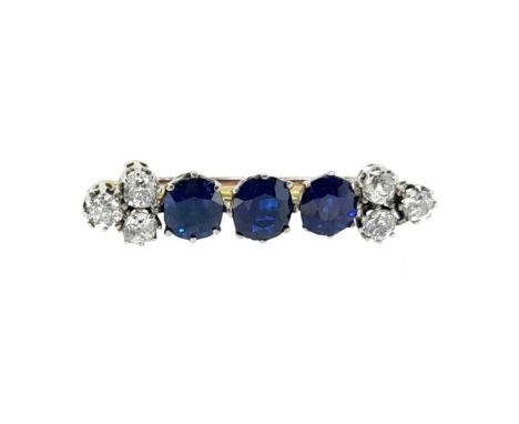 three claw set oval faceted sapphires, length from 5.3 to 5.8mm, width from 4.9 to 5.3mm, estimated approximate total sapphir