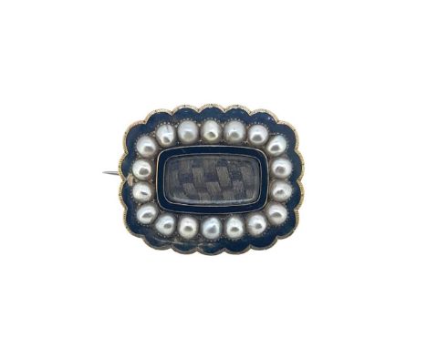 of rectangular form with bevelled edges, set with eighteen split pearls, surrounding a central glazed compartment with neatly
