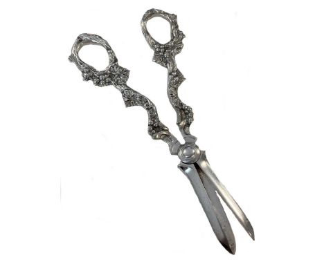 mark of Atkin Brothers, Sheffield 1903, the cast handles in the form of trailing and fruiting vines, with ring terminals, ove