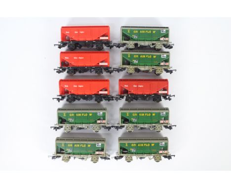 Lima - Ten unboxed OO gauge 37T Grain Hoppers by Lima. Lot includes Lima #305653 in red Bass Charrington livery 9x4); and #30
