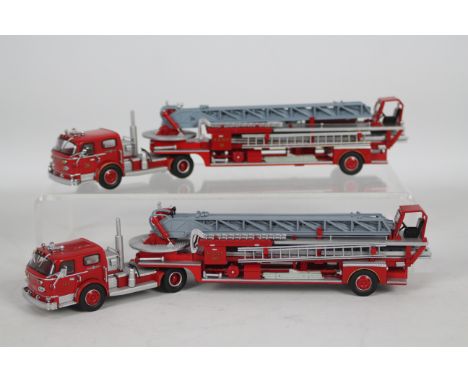 Code 3 Collectibles - 2 x unboxed limited edition models in 1:64 scale in FDNY livery, a 1968 Series 900 American La France 1