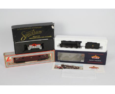 Bachmann - Lima - 3 x boxed 00 gauge locos, a DCC Ready Class K3 Mogul 2-6-0 operating number 61912 in BR black livery # 3227