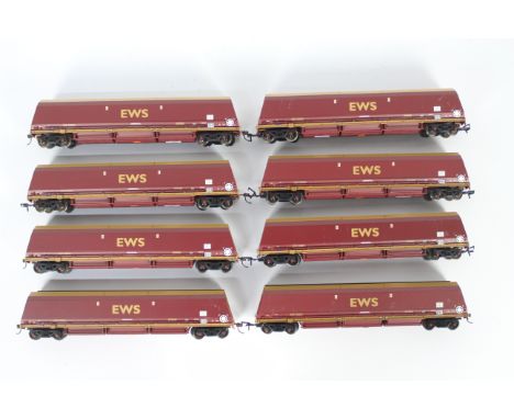 Bachmann - A rake of 8 Bachmann #37850 Open Hopper Wagons in EWS. Items appear to be in Excellent condition with signs of lig