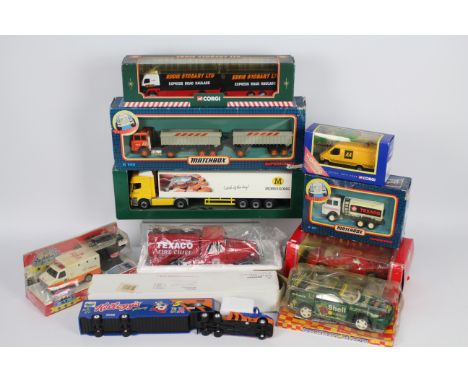 Matchbox, Bburago, Others - A collection of mainly boxed diecast and plastic model vehicles. Lot includes Matchbox K131 Iveco