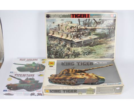 Tamiya - Zhengdefu - Boxed military model Tank kits including a 1:25 scale remote control Tiger I # DTR111, two factory seale