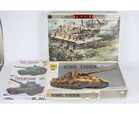 Tamiya - Zhengdefu - Boxed military model Tank kits including a 1:25 scale remote control Tiger I # DTR111, two factory seale