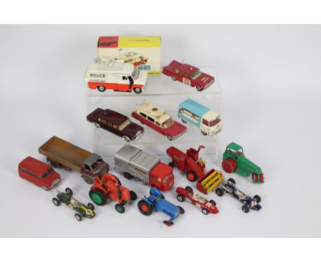 Corgi - Dinky - Matchbox - 15 x models in 1:43 scale including Commer Co-op Milk Float # 466, Field Marshal tractor # 301, Co