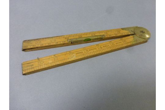 folding spirit level