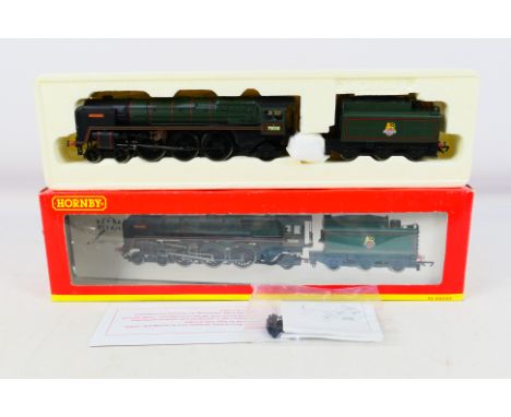 Hornby - A boxed OO gauge Hornby SUPER DETAIL R2207 Britannia Class 4-6-2 Op.No. 7000 'Britannia' in BR green livery. Model a
