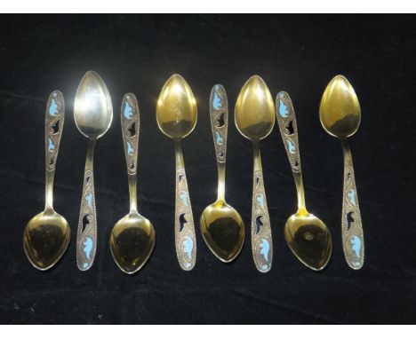 A set of circa 1900 silver gilt and enamel decorated Russian teaspoons, bearing maker's mark to back, 4oz total 