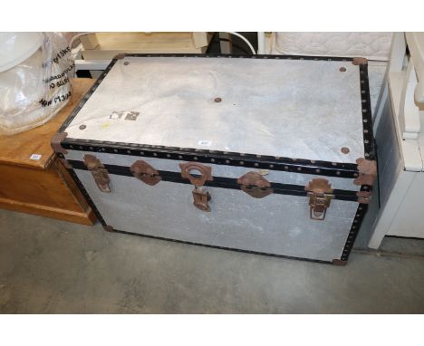 A travelling trunk 