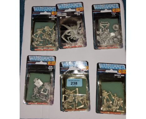 Six 1980's games Workshop Citadel Miniatures 'Warhammer 40,000 Rogue Trader' sets in original blister packs - RT601 Adventure