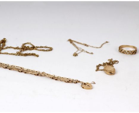 A collection of 9ct gold items. to include a gate link bracelet, a knot ring and other items. 12.5g