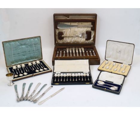 A group of silver and silver plate, comprising: a Victorian cased set of 12 apostle spoons and a pair of sugar tongs, Sheffie