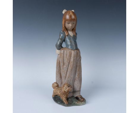Gres finish; Lladro backstamp. Artist: Francisco CatalaIssued: 1978 - 1983Dimensions: 5.5''L x 4.5''W x 14''HManufacturer: Ll