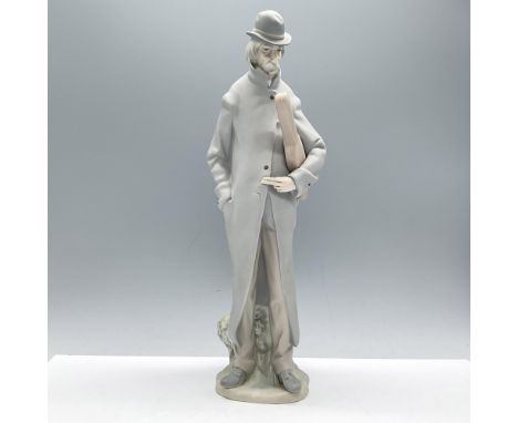 Glossy finish; Lladro backstamp. Artist: Salvador FurioIssued: 1969 - 1982Dimensions: 4''L x 4.25''W x 13.5''HManufacturer: L