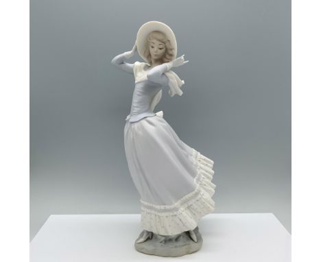Matte finish; Lladro backstamp. Artist: Vicente MartinezIssued: 1974 - 1991Dimensions: 13.75"H x 6.25"WManufacturer: LladroCo