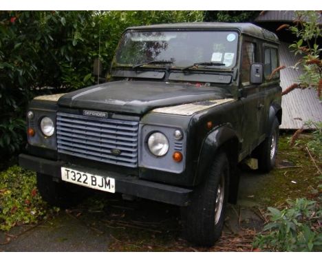 A Land Rover Defender 90 SWB with hard top - Reg No T322BJM - 2500cc CONDITION REPORTCondition is as seen in additional image