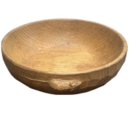 Robert Thompson (Mouseman) bowl Diameter 15 cm