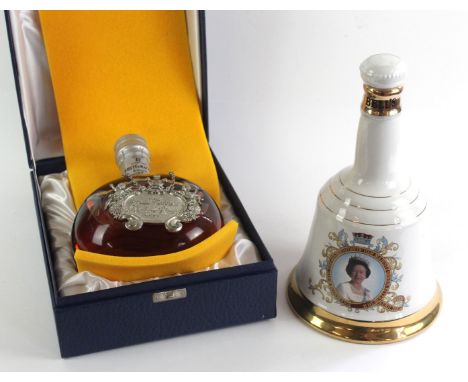 2 Bottles commemorative Whisky Being 1 ceramic bottle Whyte & Mackay 12 yo Royal Wedding Decanter (Charles - Diana) together 