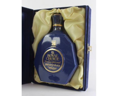 1 Bottle Long John 'Royal Choice' Whisky 21 yo in Blue Spode Ceramic Jug in original presentation box                        