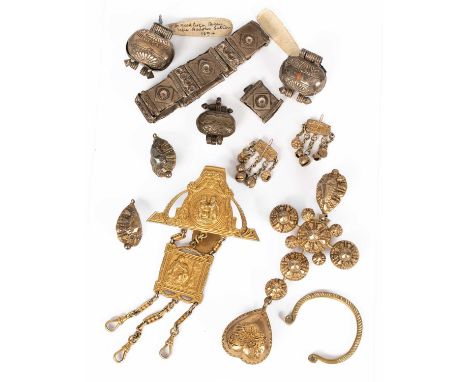 A French Normandy bosse cross pendant, gilt metal, the heart-shaped suspension with filigree detail, approximately 16cm long,
