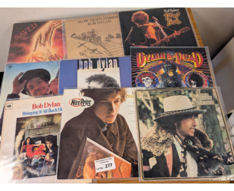 Records: Collection of 9x Bob Dylan albums.
