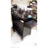Lot of assorted cat tooling with car / Carros porta cat con herramienta