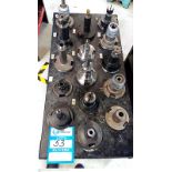 Lot of assorted cat tooling with car / Carros porta cat con herramienta