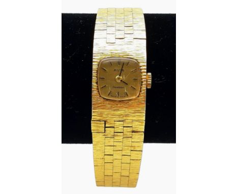 A Vintage Gold Plated Avia Ladies Watch. Case -15mm.Mechanical, self wind movement. In working order but A/F. 