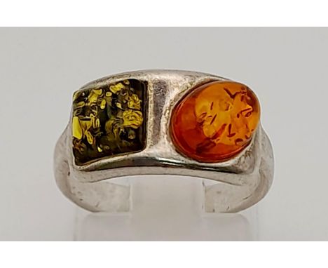 Sterling Silver 2 Stone Amber Ring. Size K 3g. 