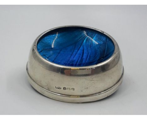 A Vintage Silver Blue Morpho Butterfly Wing Pin Dish.Hallmark for Birmingham 1927. 101.63g total weight.6cm diameter. 