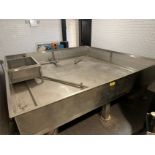 Stainless Steel Cool Ship (Approx. 10' x 10' x 18" Deep) | Rig Fee $1000