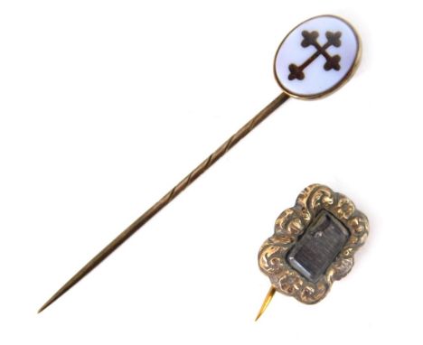 A Victorian memorial brooch, with central hair locket pendant, on single pin back yellow metal unmarked, 1.5cm wide and a 9ct