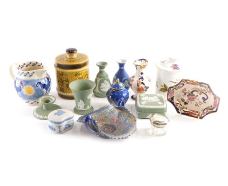 Various pottery and effects, Royal Worcester Evesham pattern jar and cover, 17cm high, Masons Mandalay vase, dish, Wedgewood 
