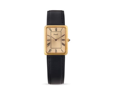 Piaget 9298, 70s18k gold rectangular case, n.179103.Champagne dial, painted roman numerals.Hand-winding movement, cal.9P.Leat