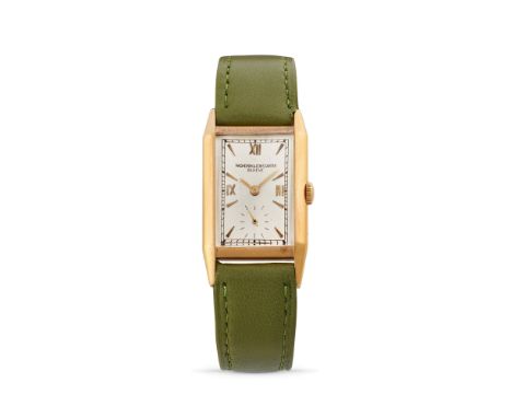 Vacheron Constantin Tank, 40s18k gold rectangular case, n.300583, cone lugs.Argenté dial, applied roman numerals and indexes.
