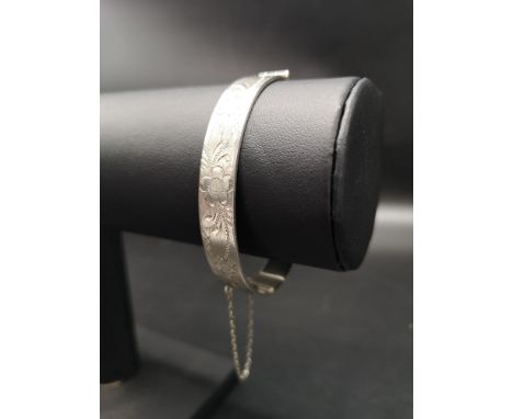 Vintage Silver hall marked birmigham bangle by Bracelon limited dated 1968. 