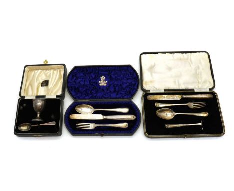 A cased silver christening set,by G Unite &amp; Sons &amp; Lyde Ltd, Birmingham 1932, comprising an egg cup and spoon,togethe