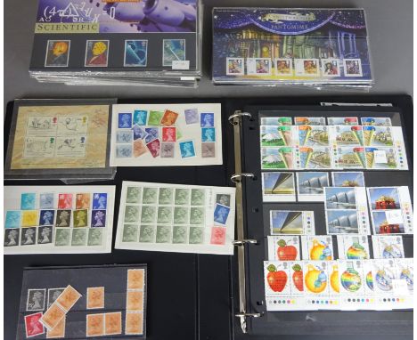 Collection of QEll Traffic Light pairs, Sets, Presentation Packs, Blocks etc   Condition Report   Click here for further imag